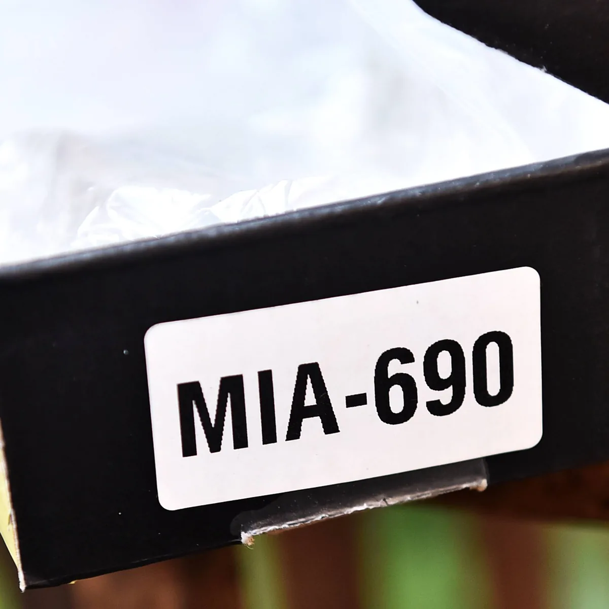 MIA-690 supporting view